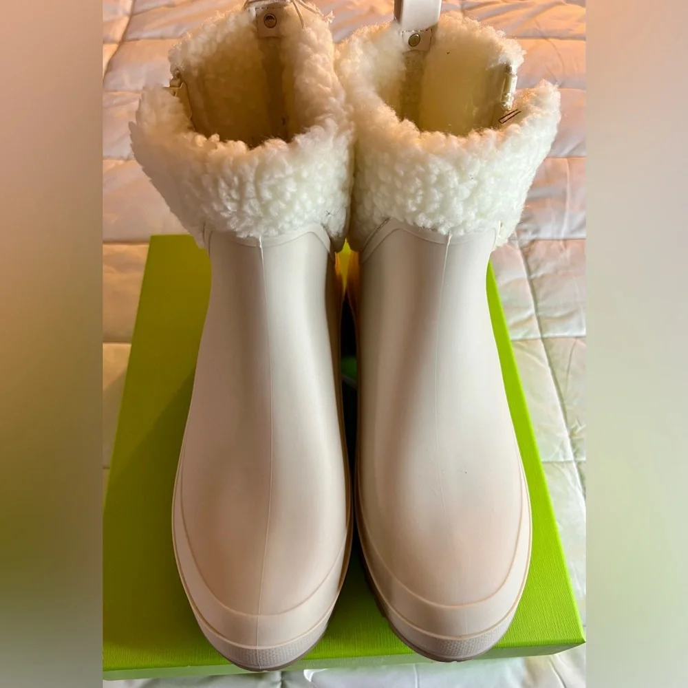 NWT Sam Edelman Ivory waterproof/weatherproof boots. Women’s size 8m. Faux fur - Picture 1 of 11